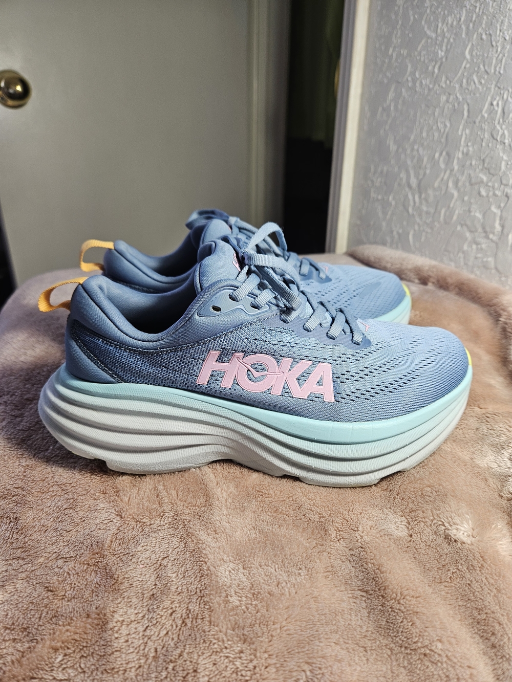 HOKA Bondi 8 Women's- Size 6.5 US, Blue Pink Clifton-Style Running Shoes